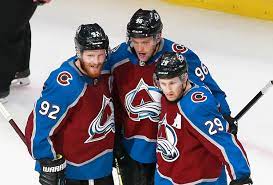 MacKinnon a aidé l'équipe à gagner